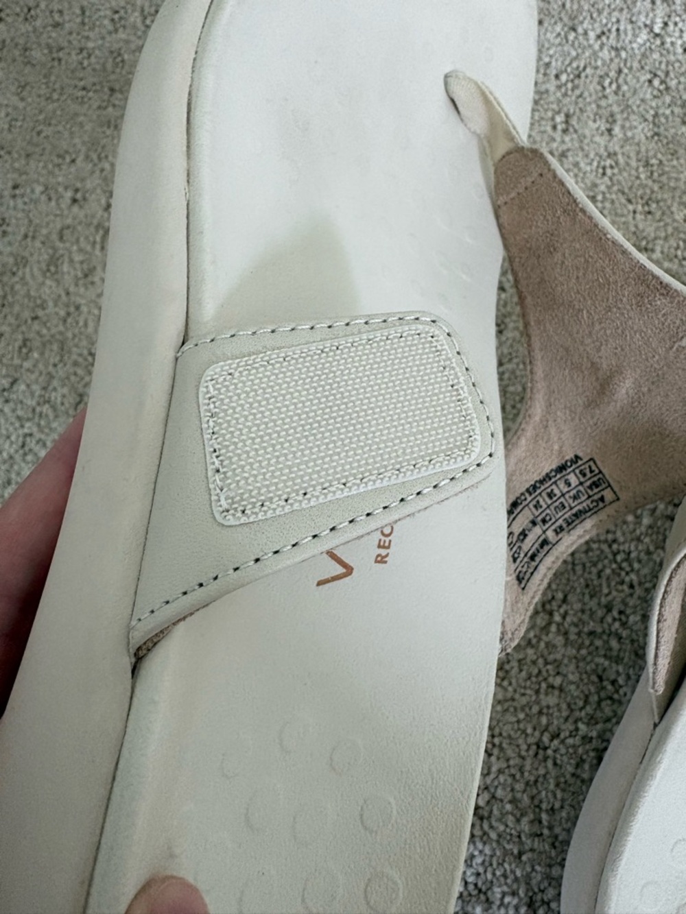 Vionic Recovery RX Sandals 7.5 - Picture 9 of 10